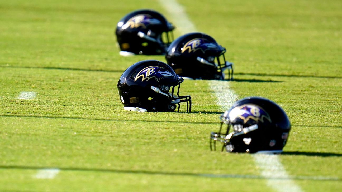 Baltimore Ravens menurunkan 13 pemain bertahan untuk latihan hari Rabu karena COVID