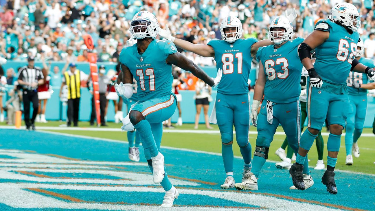 Harapan playoff Dolphins tiba-tiba menjadi sangat nyata saat peregangan yang sulit mendekat – Miami Dolphins Blog
