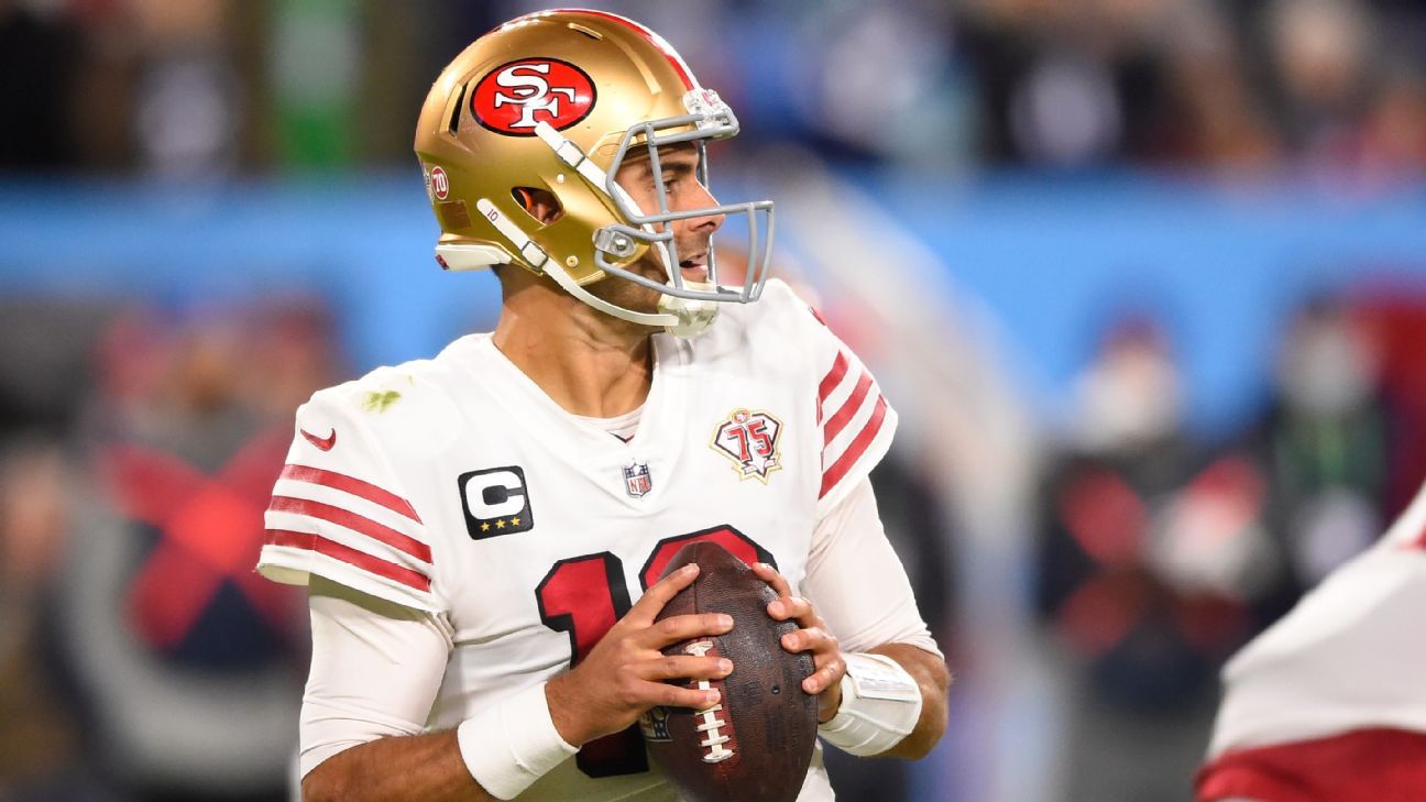 <div>Garoppolo: 'Definitely' have a chance to play Sun.</div>
