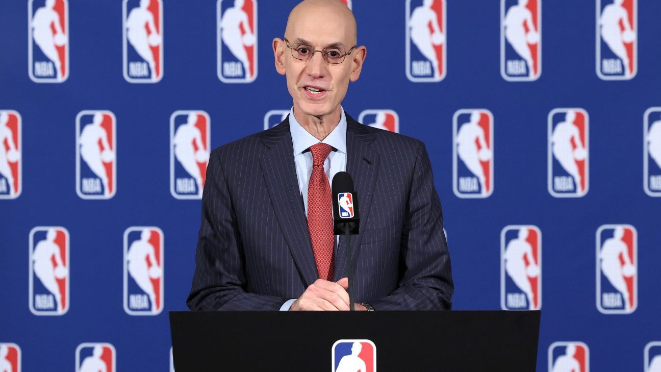 Komisaris NBA Adam Silver fokus pada pemeriksaan ‘tren pemain bintang yang tidak berpartisipasi dalam permainan lengkap’
