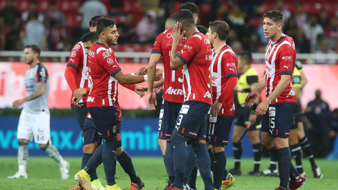 Photo of Liga MX recap: Chivas hope free tickets keep fans on board, Pumas trounced by America