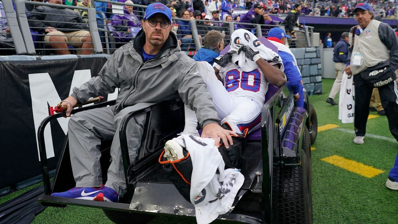 Buffalo Bills receiver Jamison Crowder has broken foot
