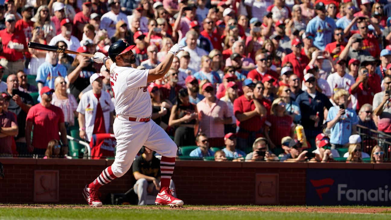 Pujols honored pregame, then slugs 702nd HR