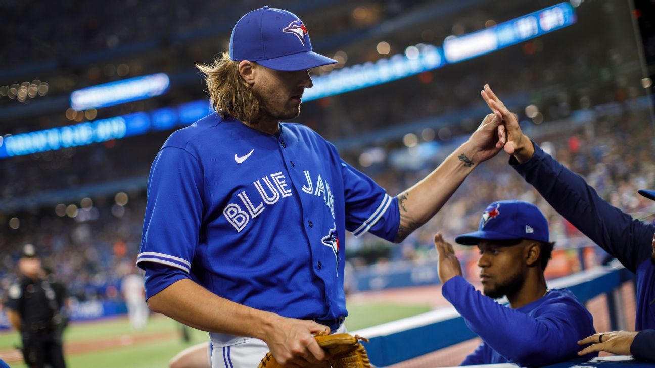 RHP Gausman leaves Jays' win with cut on finger