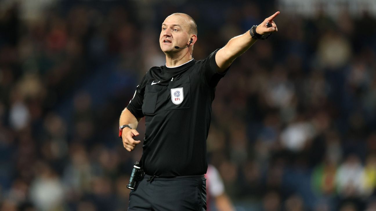 Photo of Premier League ref returns 4 years after sacking