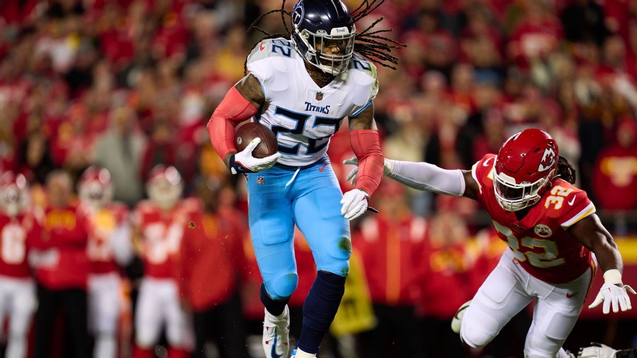 <div>Fueled by high school haters, Titans' Derrick Henry back among rushing leaders</div>