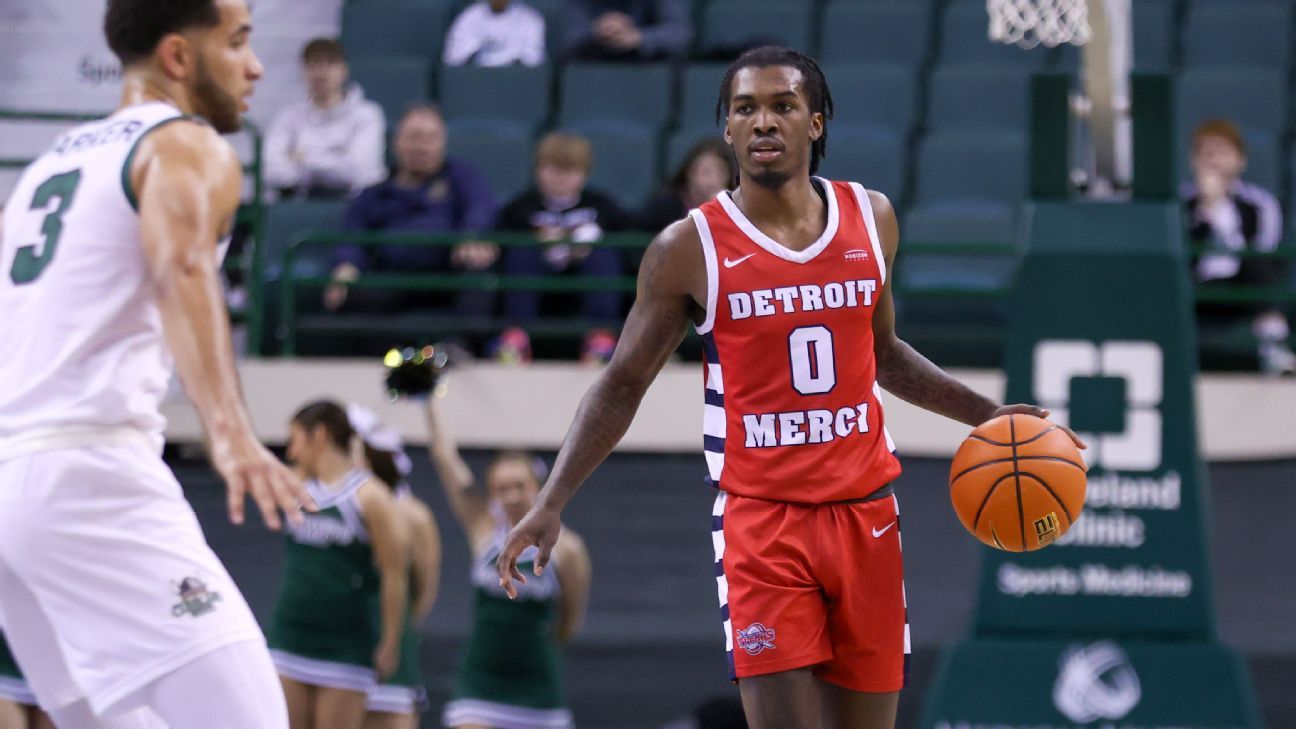 5 things to know as Antoine Davis is set to pass ‘Pistol’ Pete’s scoring record