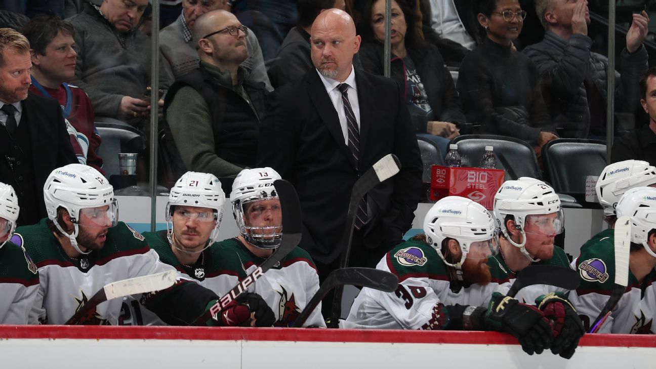 Coyotes' Tourigny to coach Canada at worlds