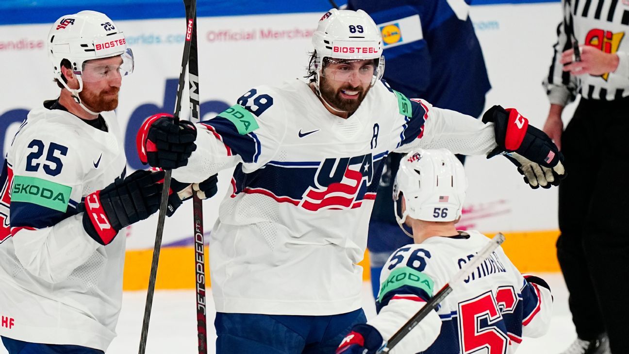 U.S. stays perfect at hockey worlds; Canada falls