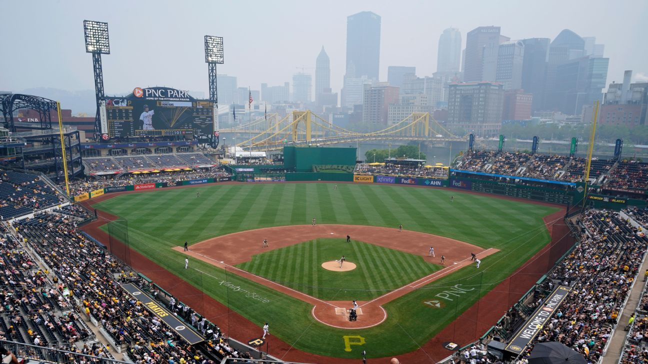 Air quality delays Pirates-Pads game 45 minutes