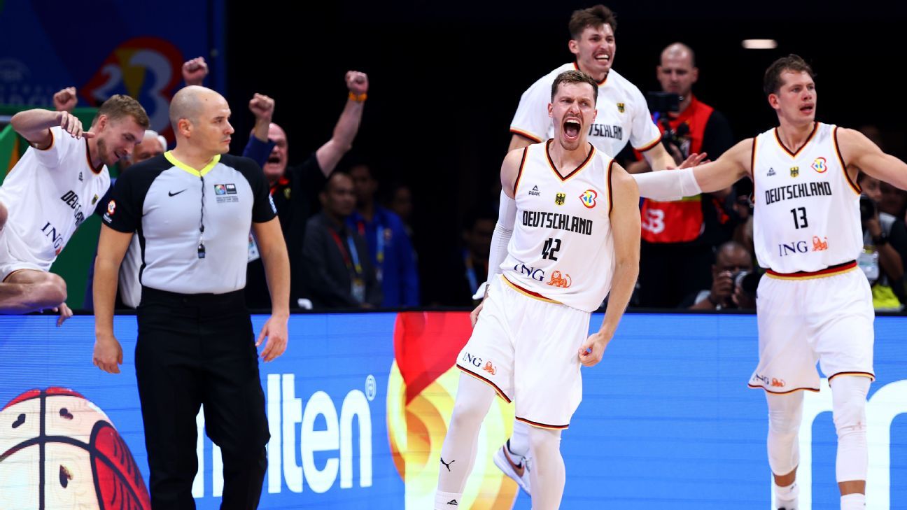 FIBA Pasaules kausa pusfinālā Vācija pārspēja Latviju, tiekoties ar ASV