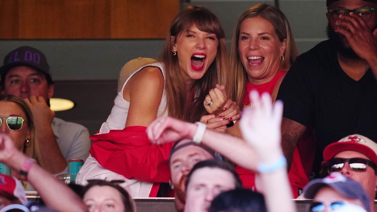 Taylor Swift accepts Travis Kelce’s invitation to attend Chiefs game