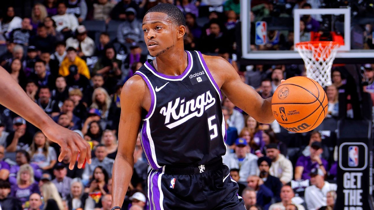 Fox leads Kings to victory with 28 points in return