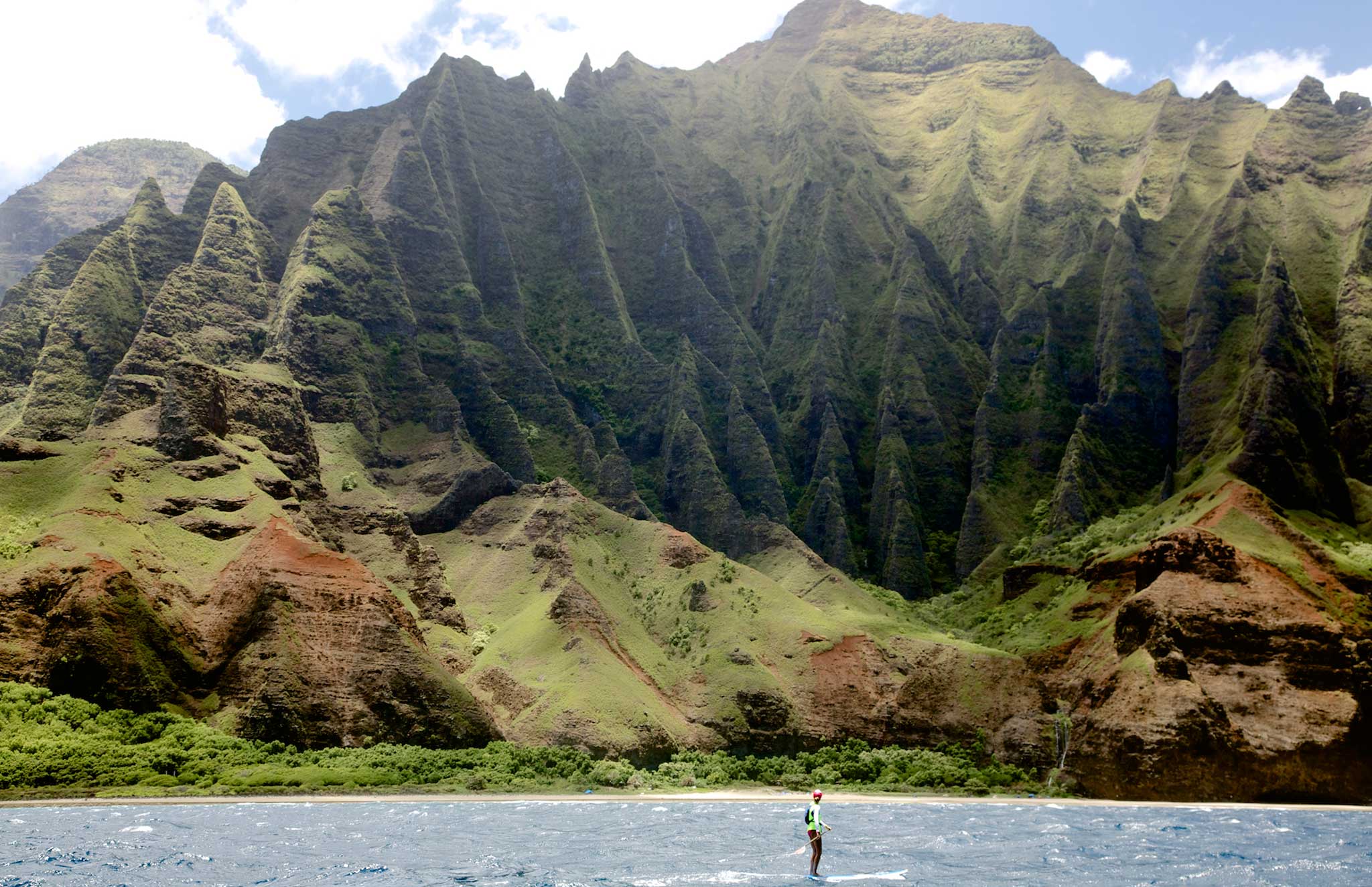 Na Pali SUP race covers 17 miles of idyllic Hawaiian coastline