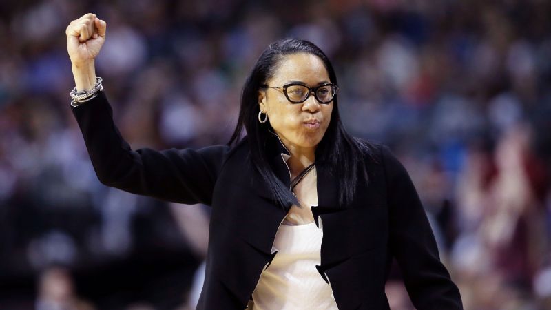 South Carolina coach Dawn Staley's dog, Champ, is the cutest thing