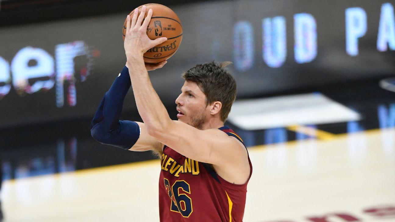 Kyle Korver still playing at a high level in his 15th NBA season